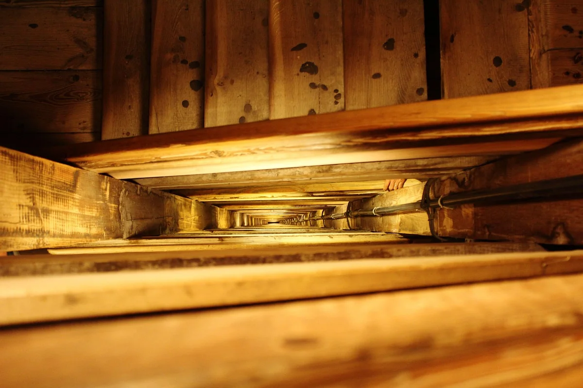 Comment fermer un escalier pour garder la chaleur en 2026 : astuces efficaces