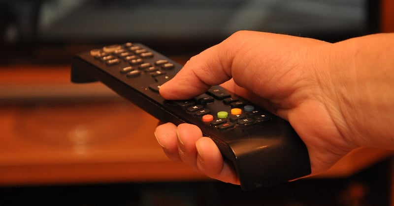 Television image qui saute : 7 causes et solutions simples