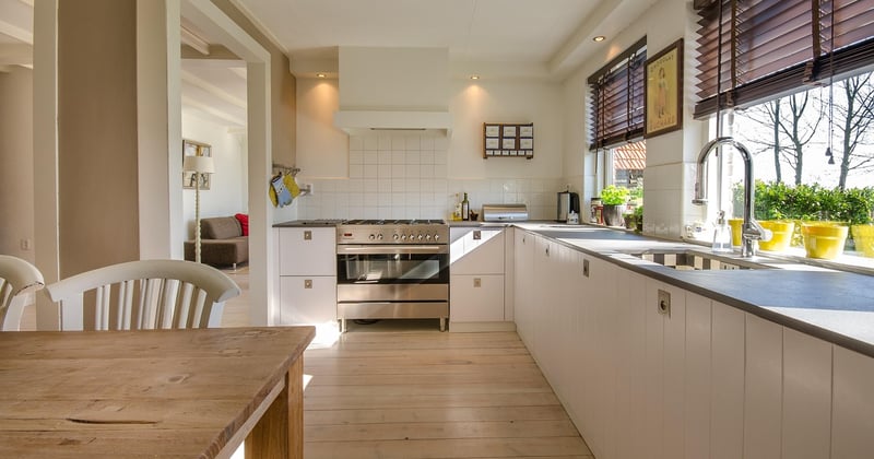 Cuisine avec tomette : 15 idées déco pour un charme authentique